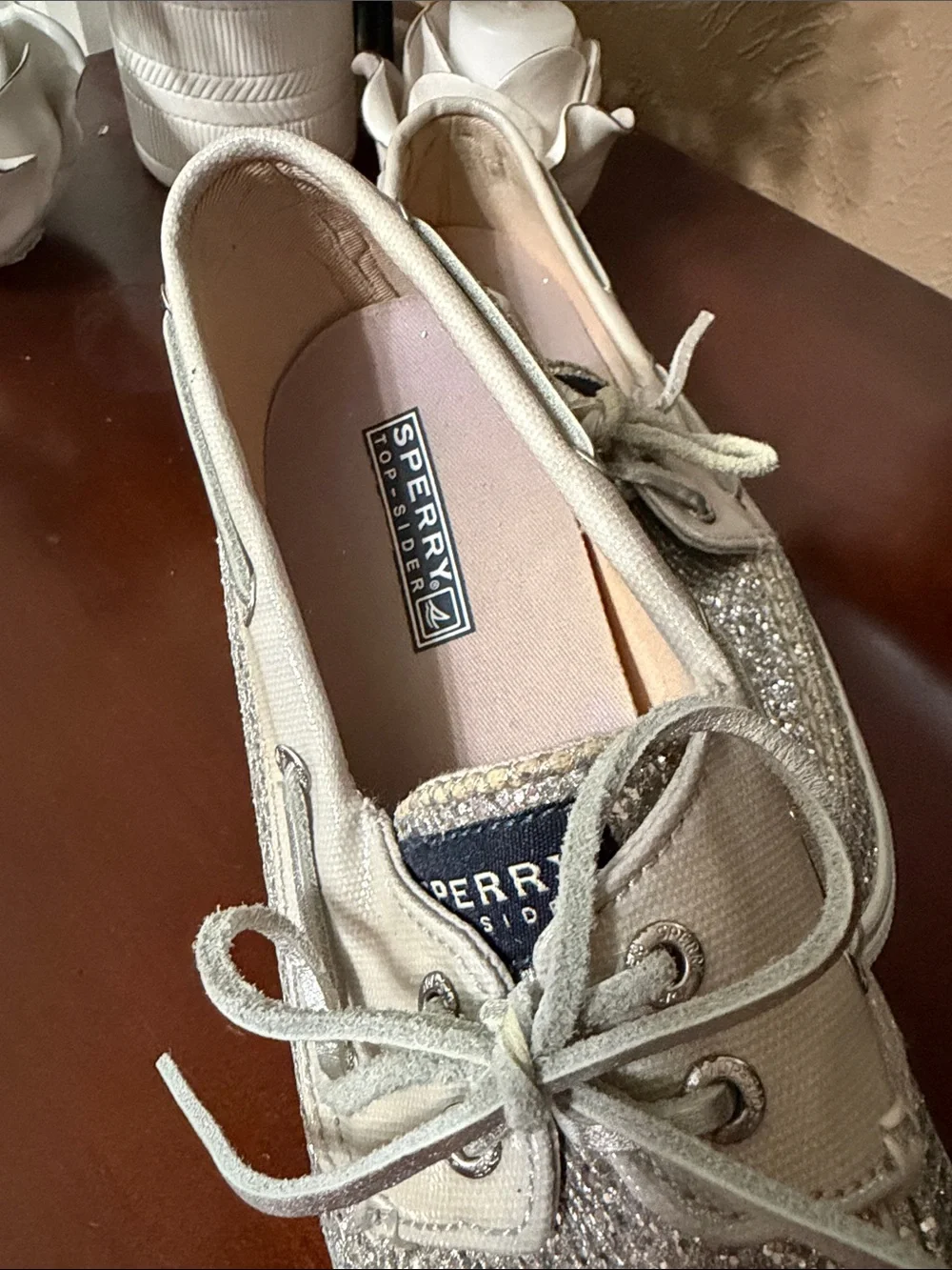 Sperry Topsiders Size 8.5M Metallic Silver Glitter Boat Shoes